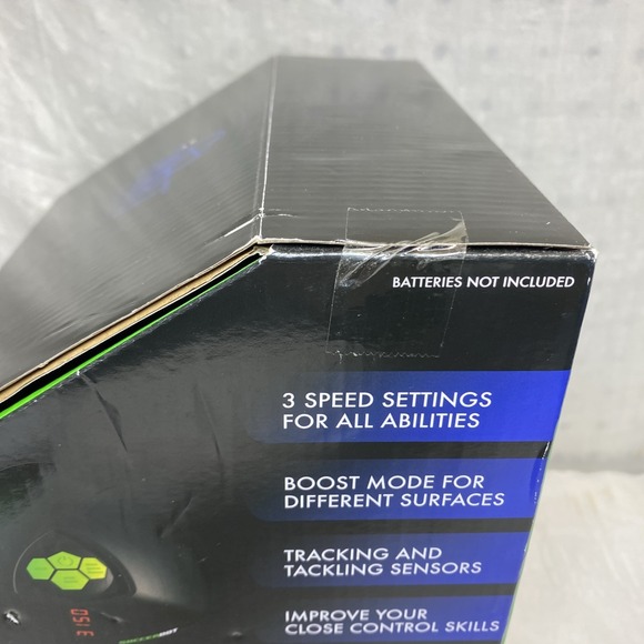 Soccer Bot Ultimate Indoor Soccer Game with Score Tracker and Speed Modes - Picture 5 of 10